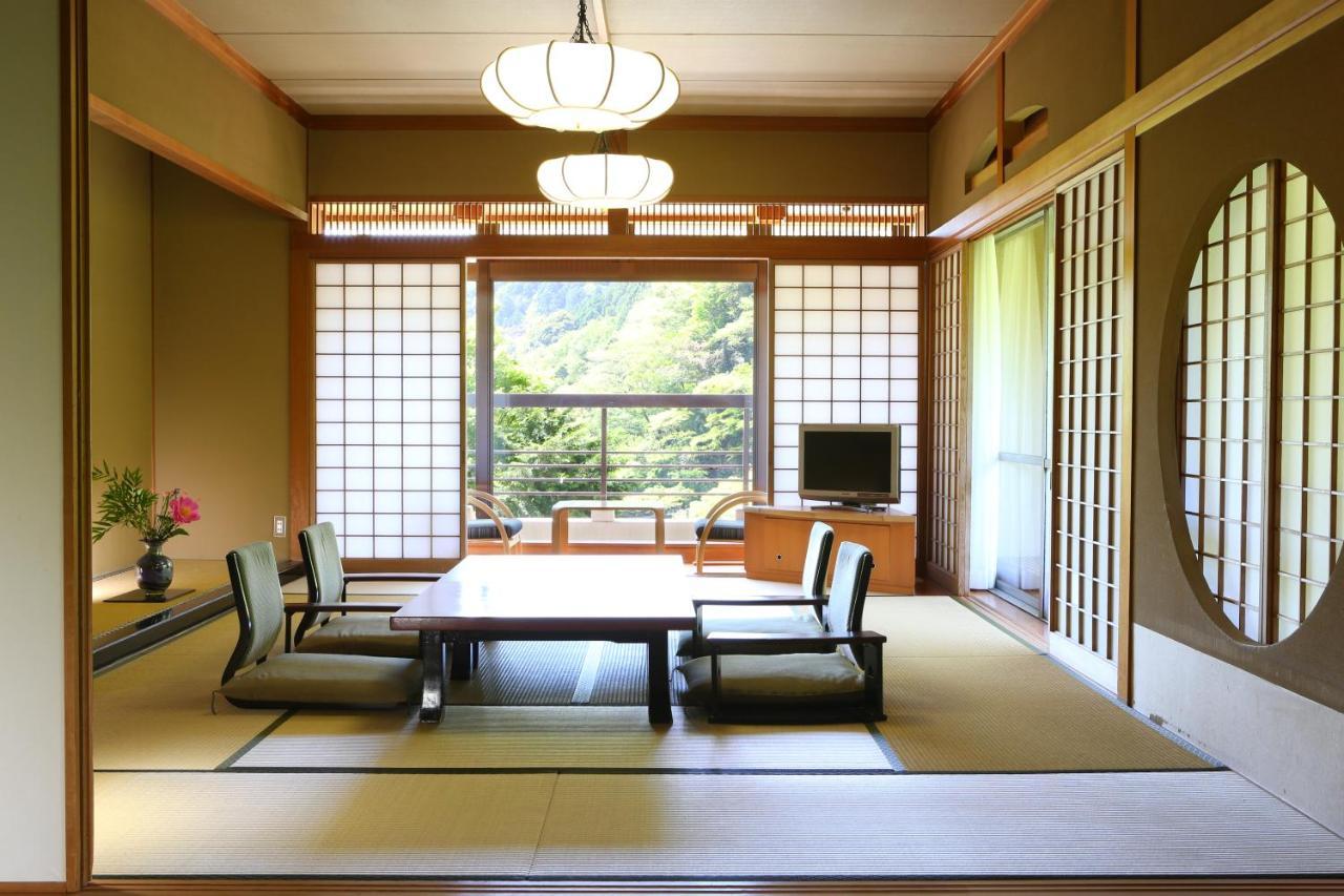 Hotel Oku Yugawara Sansuirou Exterior foto