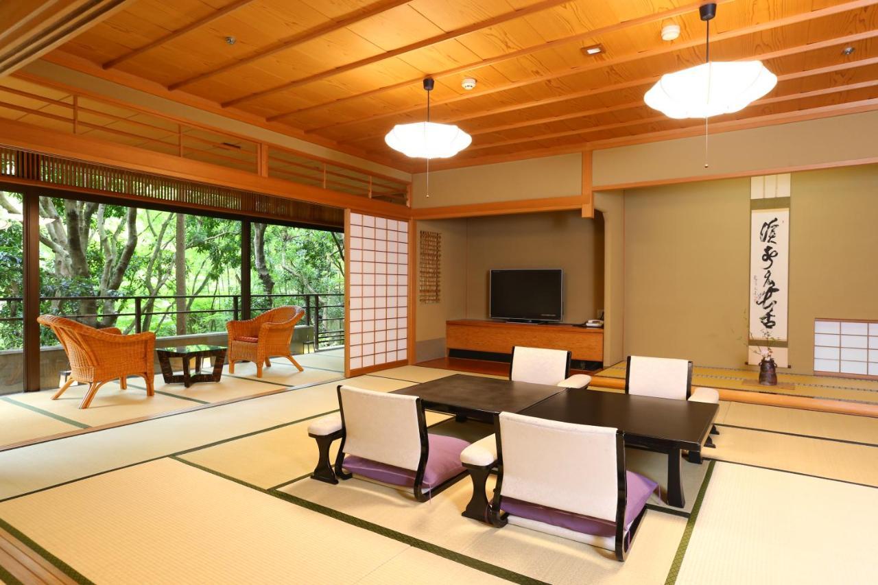 Hotel Oku Yugawara Sansuirou Exterior foto